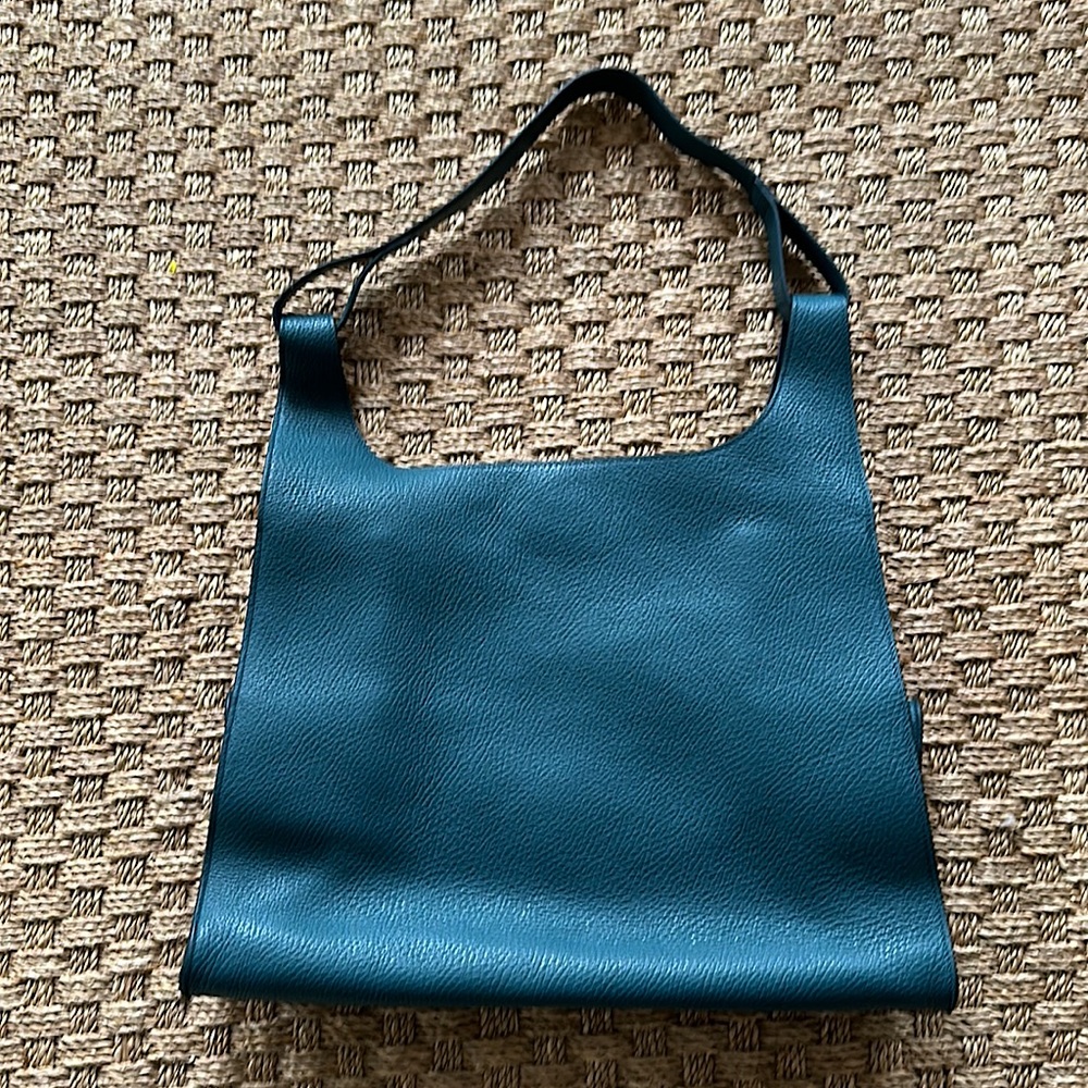 NWT Cuyana oversized double loop hobo- in deep ocean